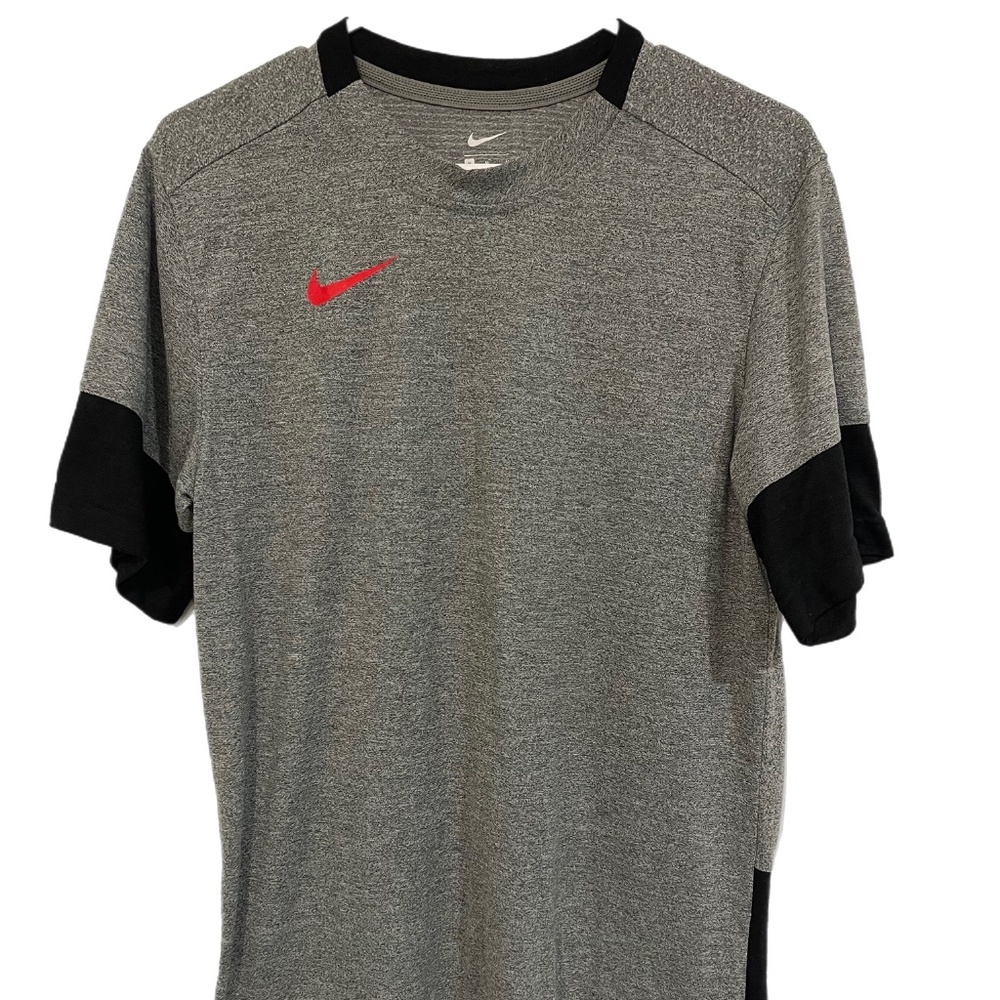 NIKE - Tee